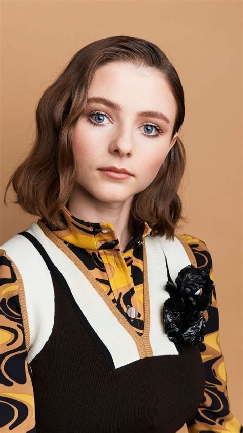 Images > Celebrity > Thomasin McKenzie